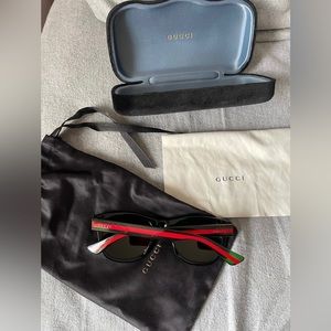 Unisex Gucci sunglasses